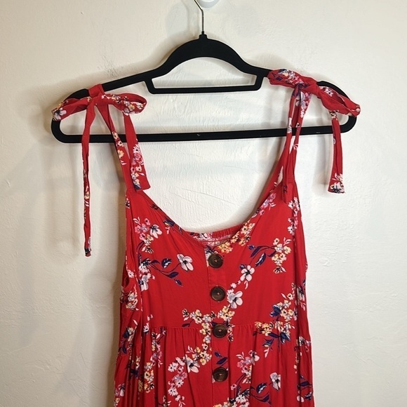 INGRID AND ISABEL RED FLORAL MATERNITY DRESS - Picture 8 of 11